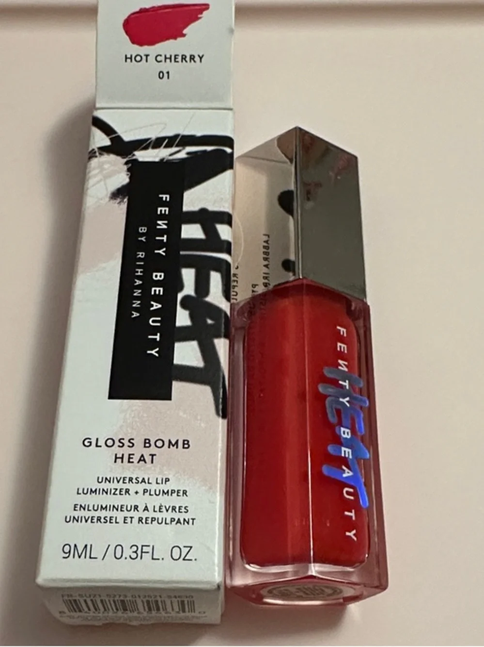 Fenty Beauty Gloss Bomb Heat Hot Cherry